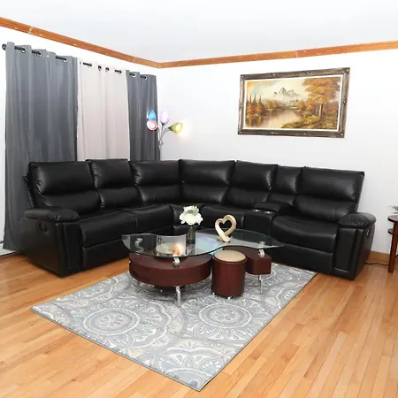 Sameena Naveed Vacation Home
